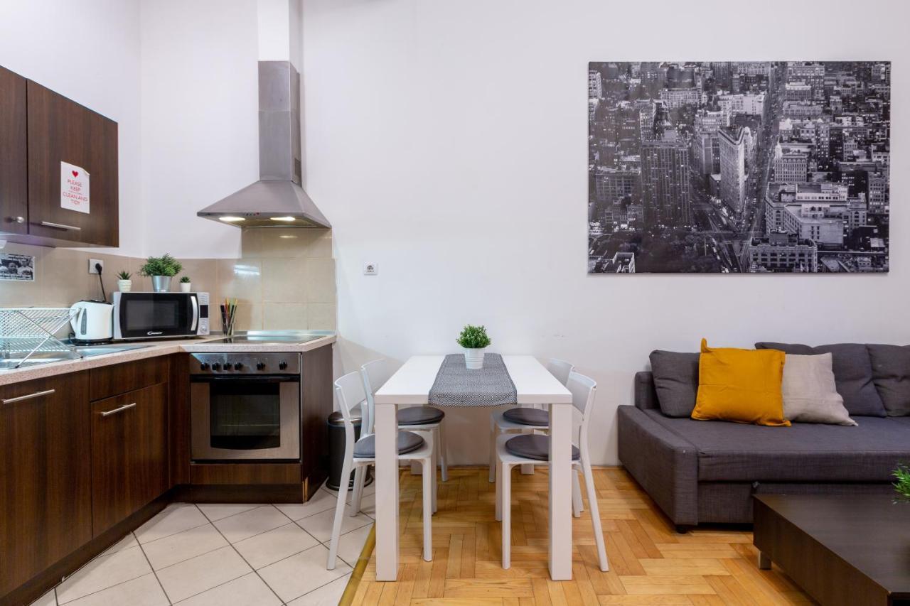 Dowtown Home In The Gozsdu Garden Budapesta Exterior foto